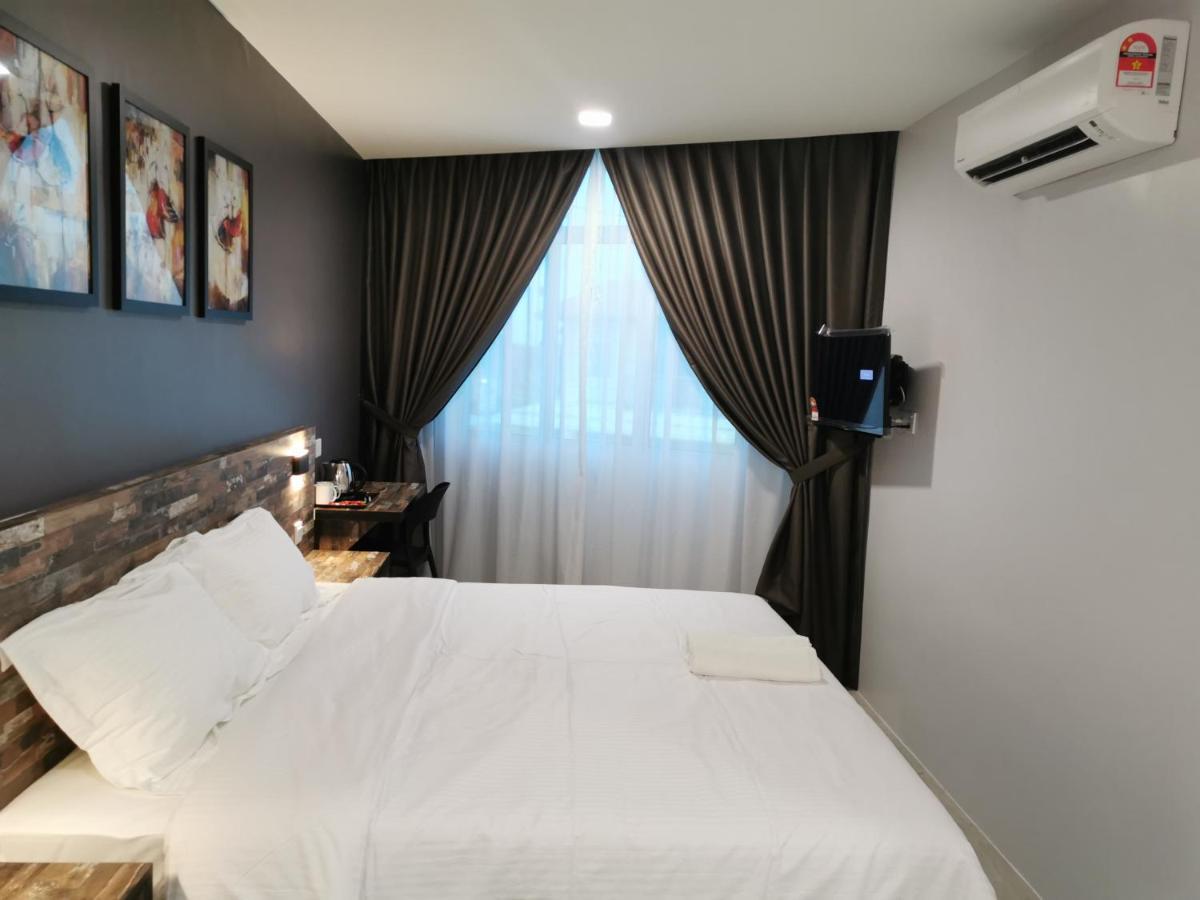 L Hotel Simpang Renggam Dış mekan fotoğraf